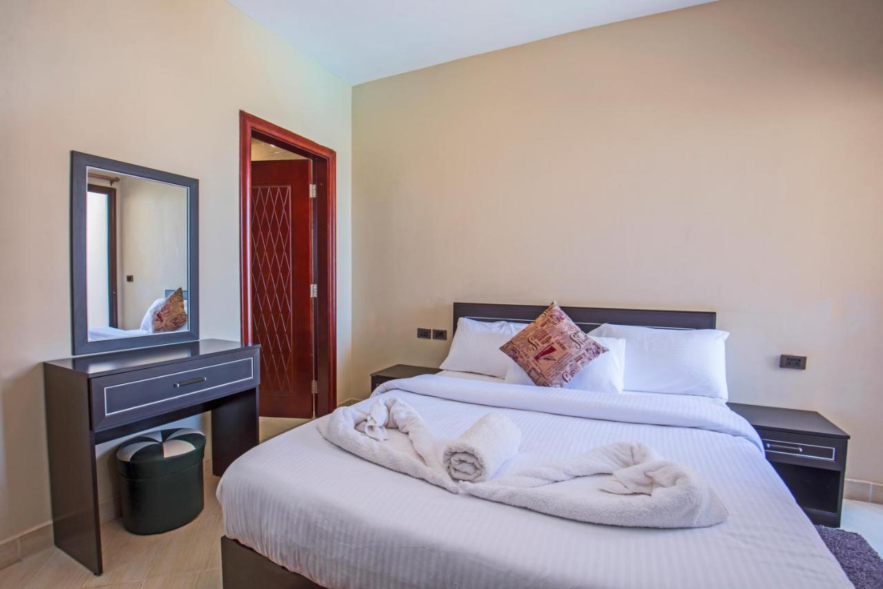 Premium Sea View 2 Bedrooms 2 Bathrooms Apartment Located Within Gravity Hotel & Aquapark 후르가다 외부 사진