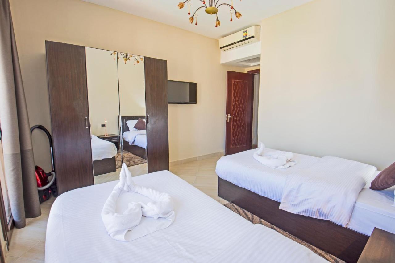 Premium Sea View 2 Bedrooms 2 Bathrooms Apartment Located Within Gravity Hotel & Aquapark 후르가다 외부 사진